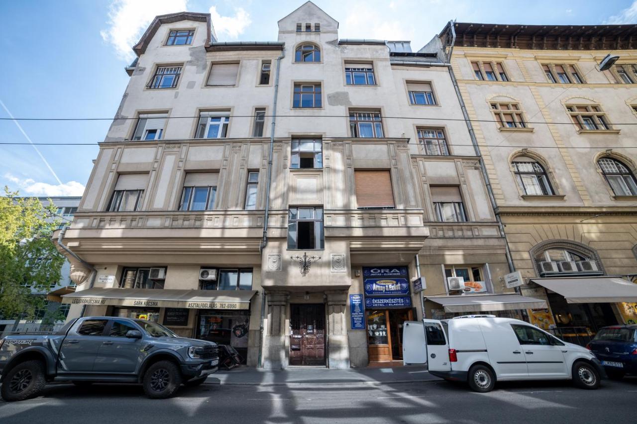 W25 Smart Apartment Budapest Exteriör bild